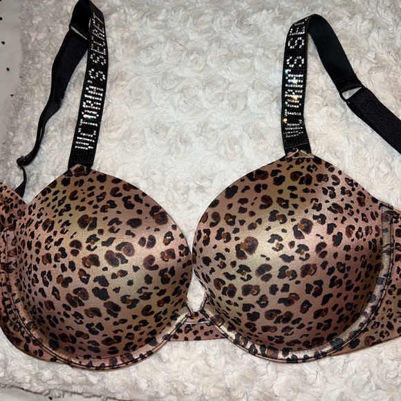 Victoria’s Secret push up bra - Picture 4 of 4